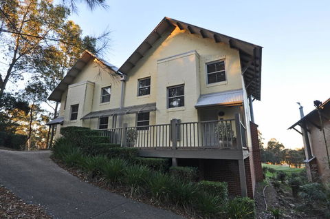 Villa 4br Vignerons Lodge Resort Condo Located Within Cypress Lakes Resort (nothing Is More Central) - Accommodation Main Beach 1