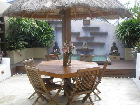 Villa Baci - Accommodation Main Beach 0
