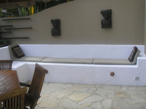 Villa Baci - Accommodation Main Beach 2