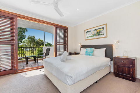 Villa Aqua - Accommodation Main Beach 0