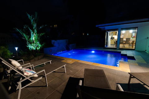 Villa Blue - Accommodation Main Beach 2