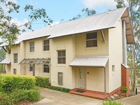 Villa Executive 2br Rose Resort Condo Located Within Cypress Lakes Resort (nothing Is More Central) - Accommodation Main Beach 0