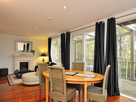 Villa Executive 2br Valley Views Resort Condo Located Within Cypress Lakes Resort (nothing Is More Central) - Accommodation Main Beach 0