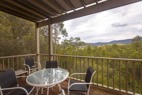 Villa Grenache - Accommodation Main Beach 2
