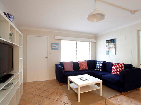 Villa Manyana Unit 24 - Accommodation Main Beach 0