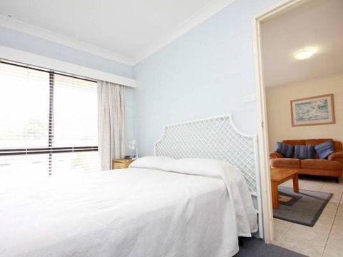 Villa Manyana Unit 25 - Accommodation Main Beach 2