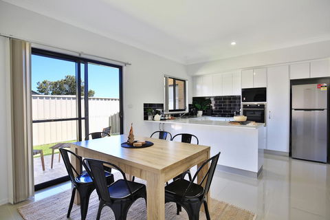 Villa Mare @ Culburra - 4 Mins To Beach - Accommodation Main Beach 2