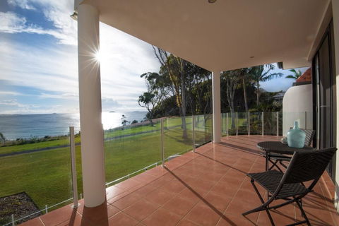 Villa Provence Coffs Harbour - Accommodation Main Beach 1