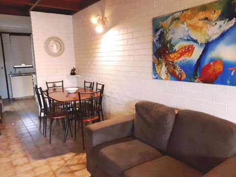 Villa Seven - Accommodation Main Beach 1