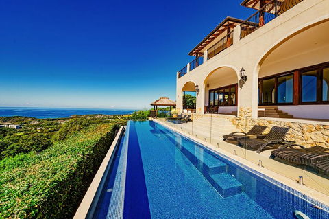 Villa Vivante - Accommodation Main Beach 0