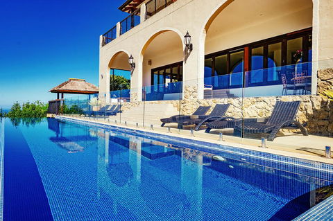 Villa Vivante - Accommodation Main Beach 1