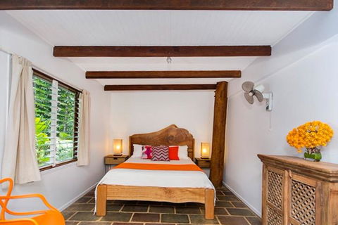 Villa Zena - Accommodation Main Beach 1