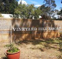 Vineyard Hill Resort - Accommodation Main Beach