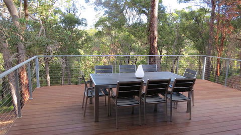 Vintners - More Space For You To Enjoy! - Accommodation Main Beach 1