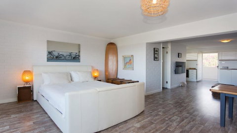 Vista Fremantle - Apartment With A View - Accommodation Main Beach 2