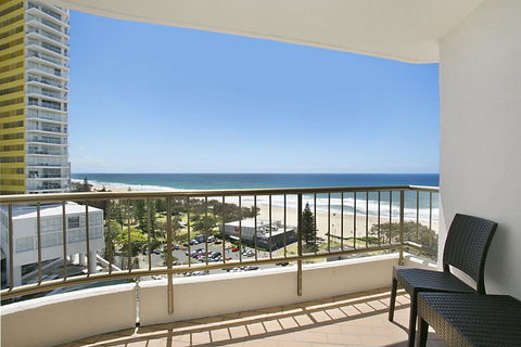 Voyager Resort - Accommodation Main Beach 2