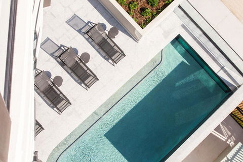 Vue Broadbeach - Accommodation Main Beach 0