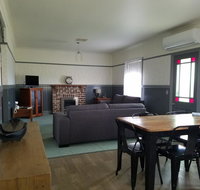 Wagga Wagga Country Cottages - Accommodation Main Beach