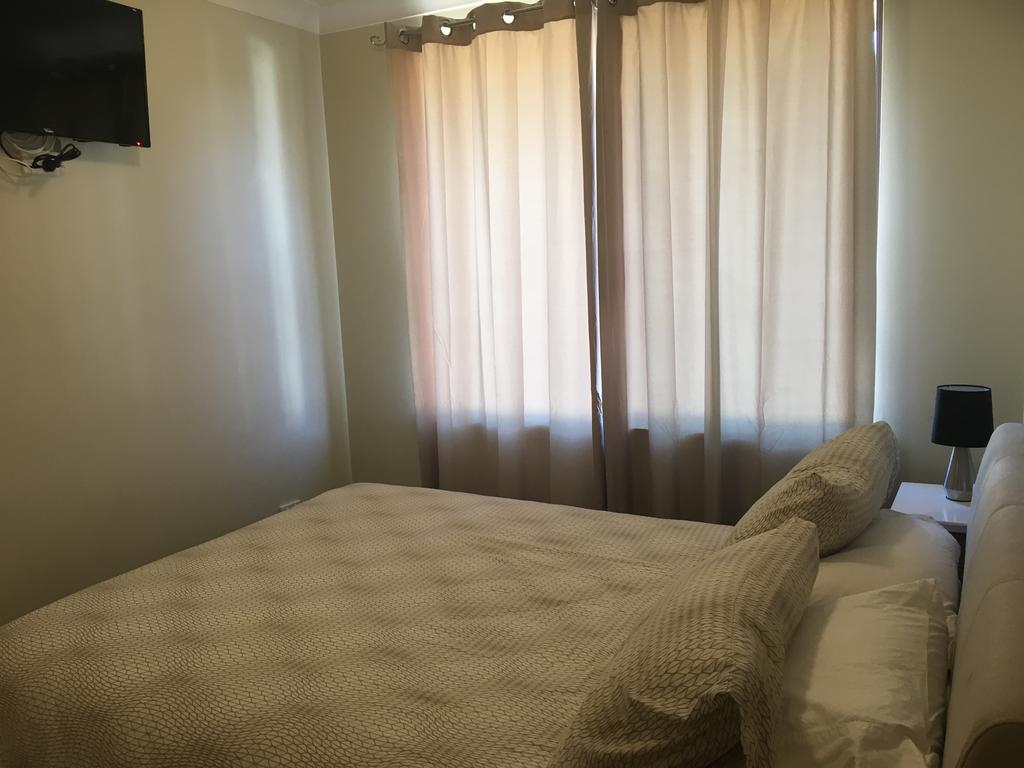 Orange NSW Accommodation Main Beach