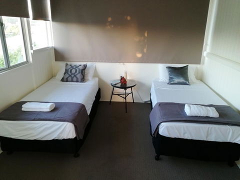 Walk To Beach Queenslander HOME In CBD Hervey Bay - Accommodation Main Beach 2