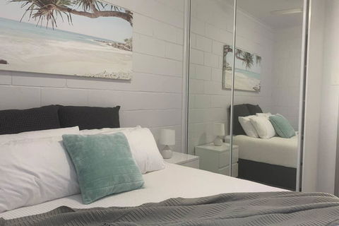 Walk To Lamberts Beach With Wi-fi And Netflix - Accommodation Main Beach 1