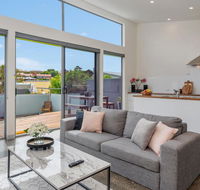 Walk to Salamanca Queens Cottage LUX 3bdm Queens Cottage - Accommodation Main Beach