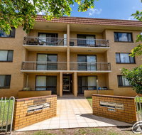 Walk to Surf Beach Club and Shops - Sands Court Boyd St Woorim - Accommodation Main Beach