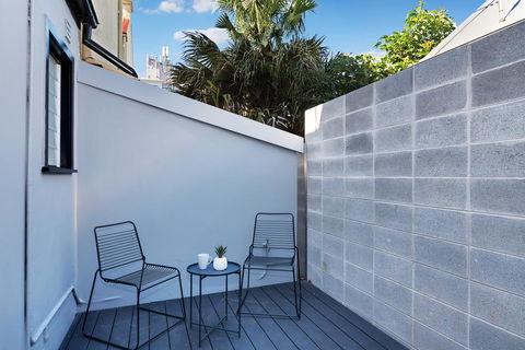 Walk To The City, Fish Market, Darling Harbour - Accommodation Main Beach 3