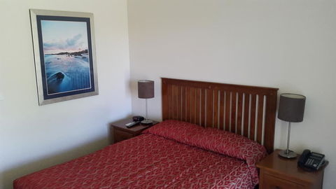 Walkabout Lodge - Accommodation Main Beach 2