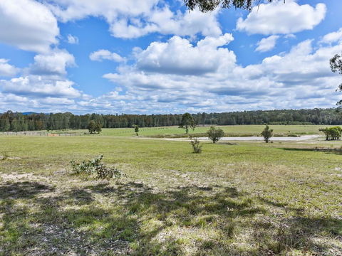 Wallaby Cottage - Cute Accom In Bushland Setting - Accommodation Main Beach 3