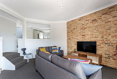 Wallawa Road 2/35A - Accommodation Main Beach 3