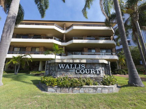 Wallis Court 6 - Accommodation Main Beach 0