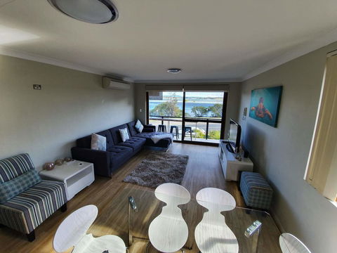 Wallis View 13 - Accommodation Main Beach 3