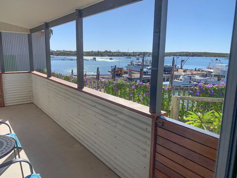 Walshys Shack - Accommodation Main Beach 0