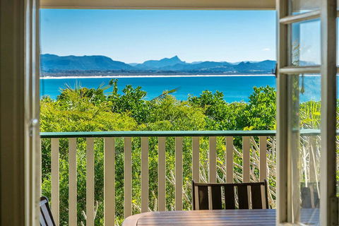 Wambiri On Lighthouse Road - Accommodation Main Beach 0