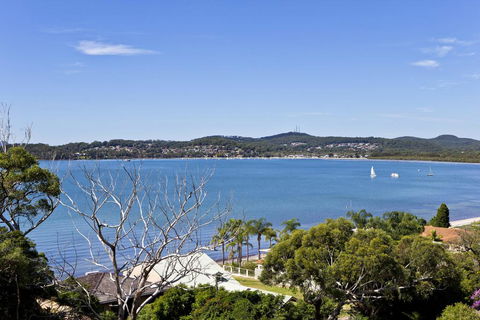 Wanda Point House - Tranquil, Elegant & Dog Friendly - Accommodation Main Beach 0