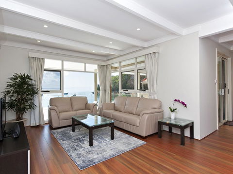 Wanda View - Accommodation Main Beach 2