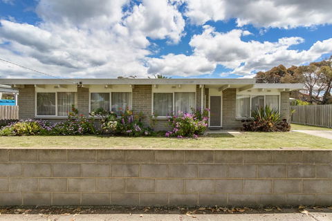 Wander On Bulmer - Accommodation Main Beach 2
