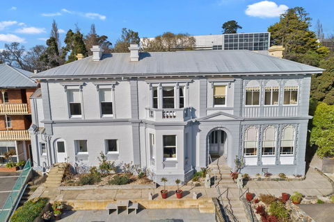 Waratah On York - Accommodation Main Beach 3