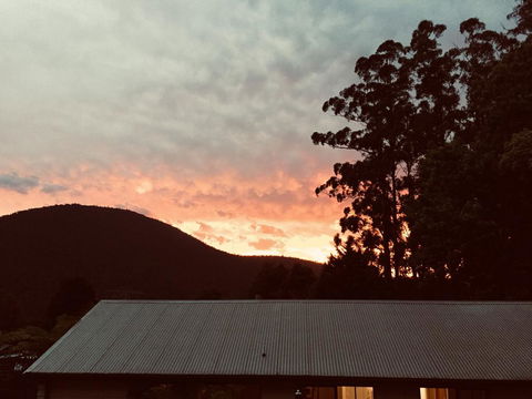 Warburton Holiday House - Accommodation Main Beach 1