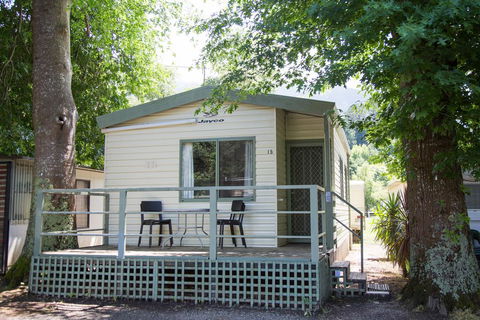 Warburton Holiday Park - Accommodation Main Beach 2