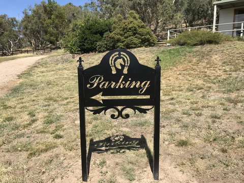 Warby Cottage - Accommodation Main Beach 1