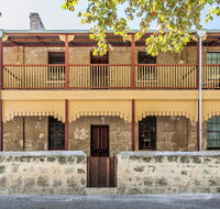 Warders Cottage Iconic Cottage in the Heart of Freo - Accommodation Main Beach