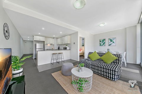 WARRICK FRAM 3 BEDS APT FREE PARKING WALK TO WESTFIELD CLOSE TO HOSPITAL NWF003 - Accommodation Main Beach 0