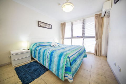 Warringa Surf Holiday Apartments - Accommodation Main Beach 1
