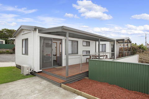 Warrnambool Holiday Village - Accommodation Main Beach 1