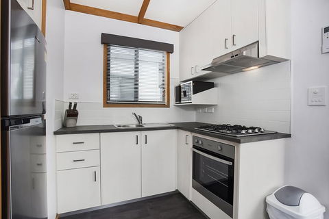 Warrnambool Holiday Village - Accommodation Main Beach 3