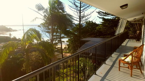 Wategos Surf Shack - Accommodation Main Beach 2