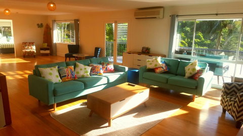 Wategos Surf Shack - Accommodation Main Beach 0
