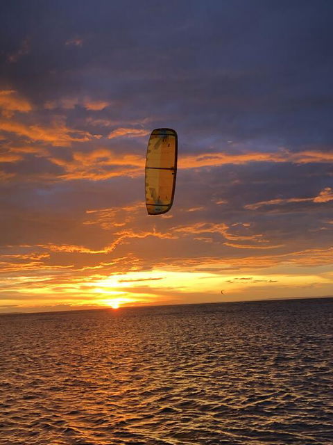 Water Edge Sensation - Accommodation Main Beach 2